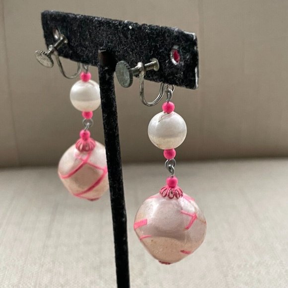 Vintage Earrings Pink/White Tone Ear Jewelry Unbranded Earrings - Picture 5 of 9